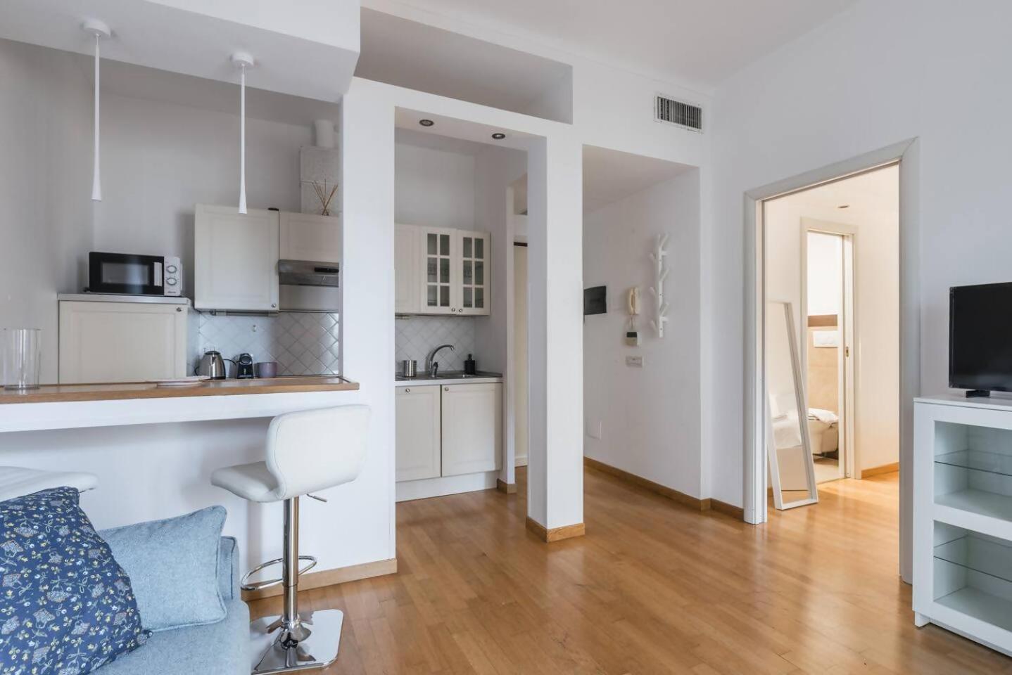 Raffaella Apartment โรม ภายนอก รูปภาพ